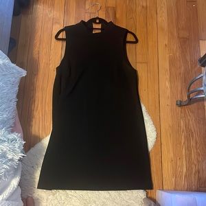 Basic H&M black dress medium